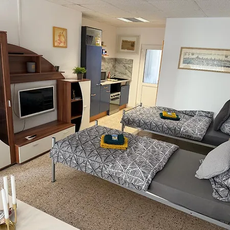 Apartamento Edhelo *